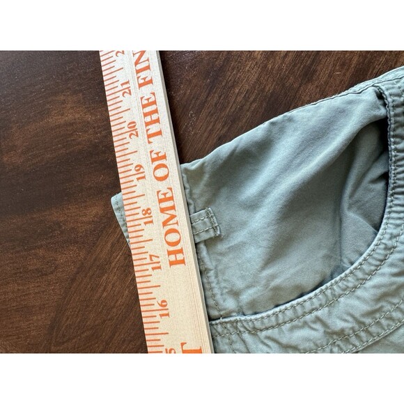 Izod size 16 women’s green khaki capri cropped pants casual pockets - Picture 8 of 9